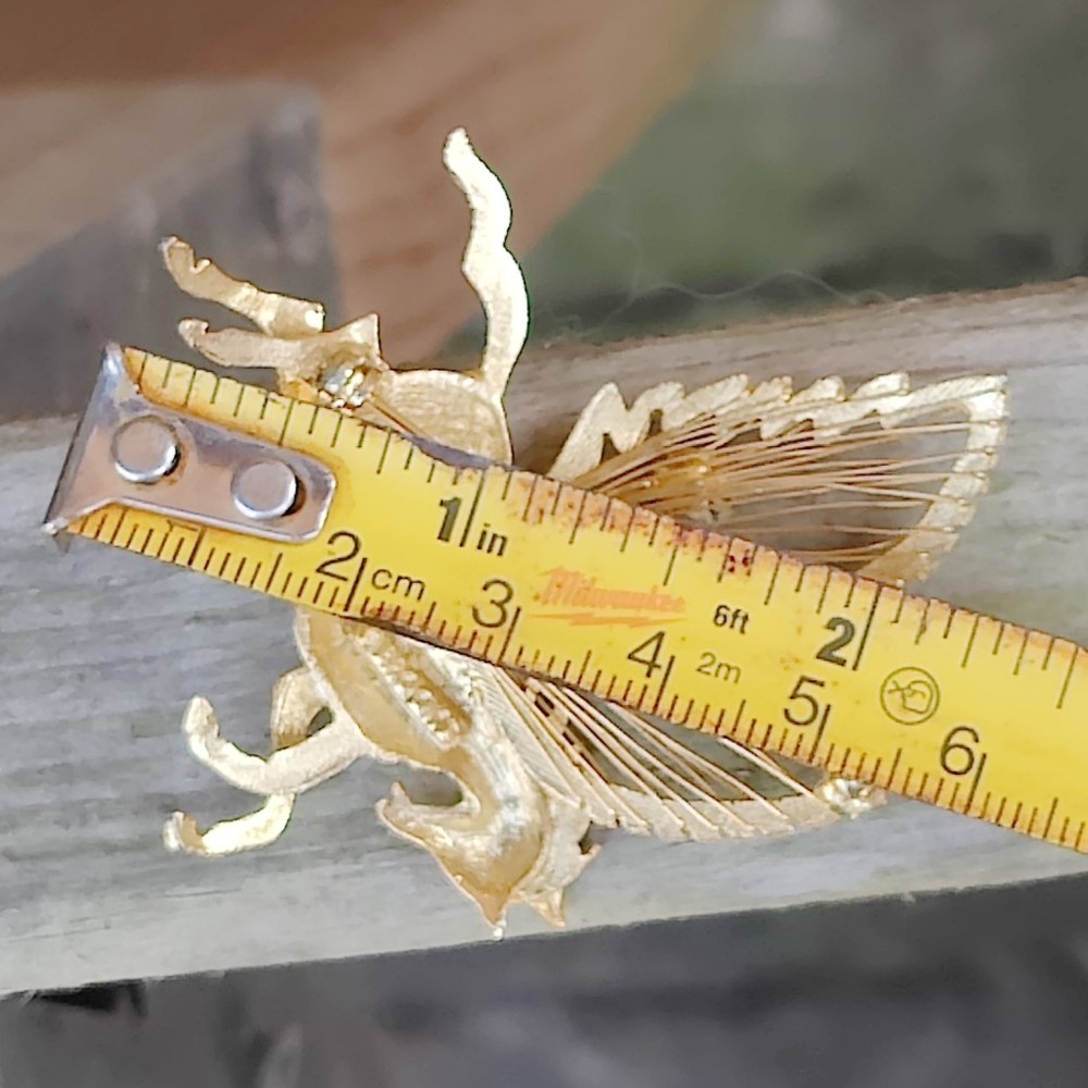 Vintage Brooks Gold Pegasus Brooch with Pearl Accent - Picture 5 of 5